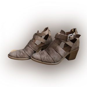 Women’s Maurices Booties Size 6.5